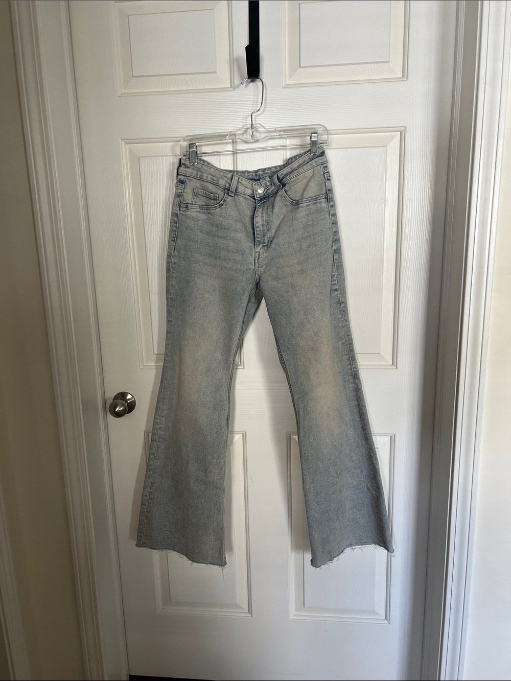 H&M Light Blue Flared Jeans with Raw Hem
